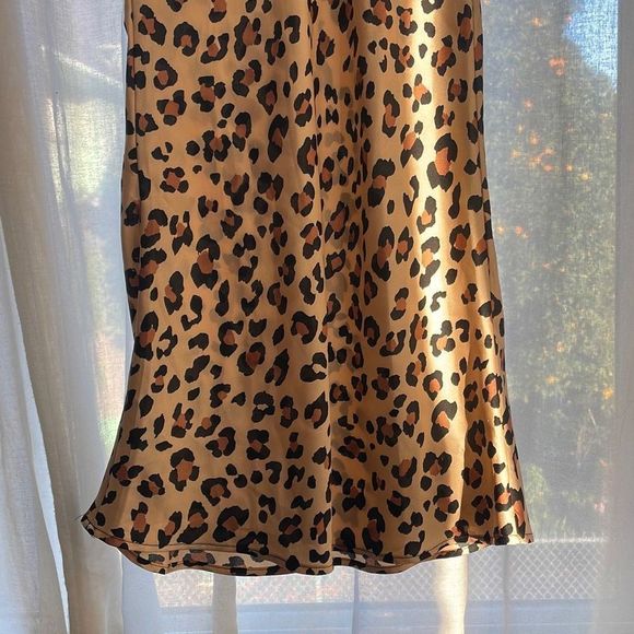 F21 Leopard Print Midi Skirt - Picture 6 of 8